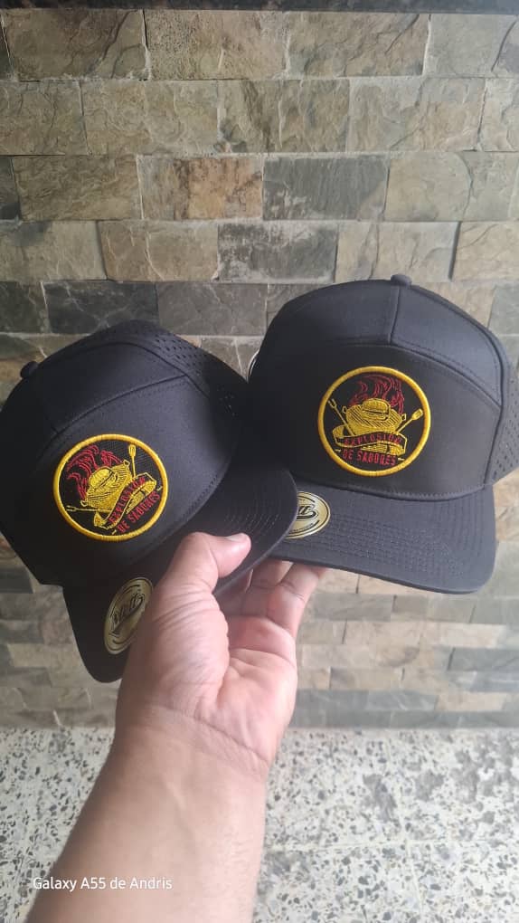 Trabajo B2B gorras empresariales Caracas