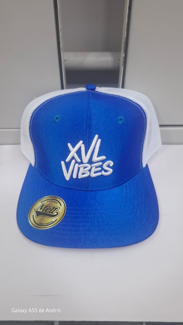 Gorras con parche bordado o bordado directo