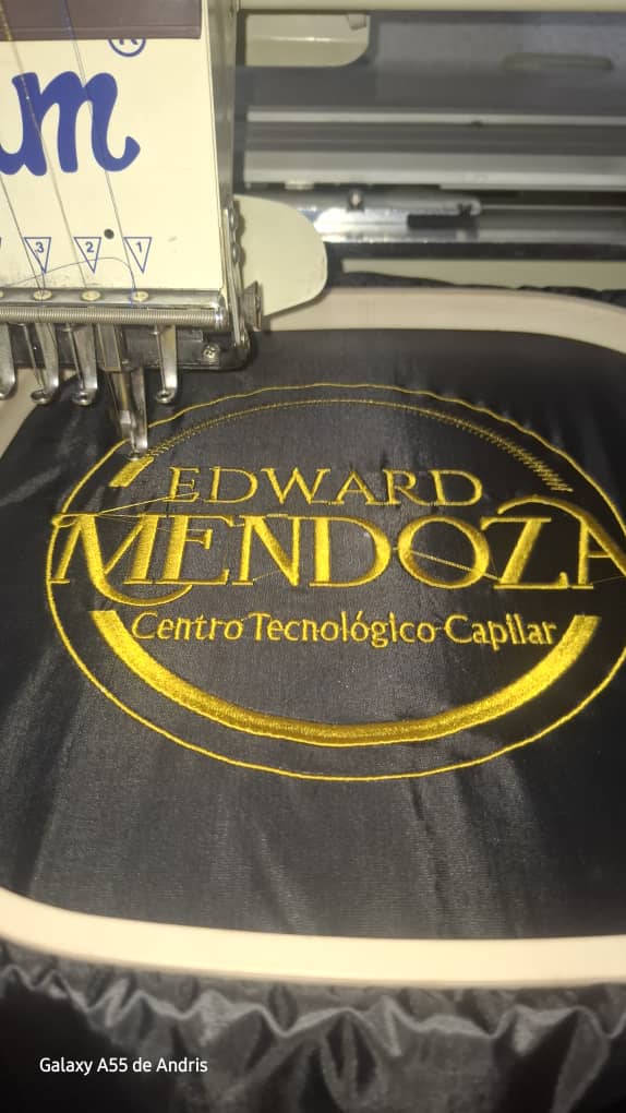 Insignias personalizadas alta resolución
