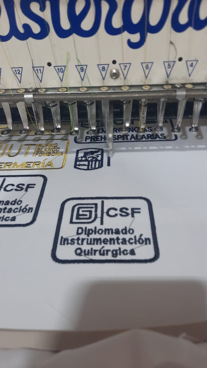 Muestras de parches bordados empresariales